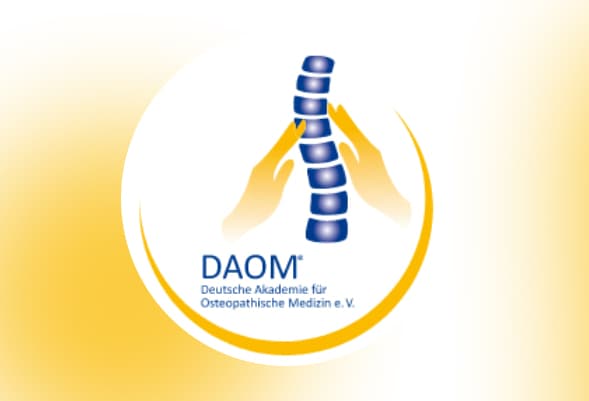 Logo von DAOM