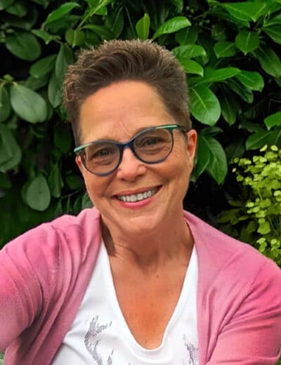 Portraitbild von Kerstin Comino, Heilpraktikerin, Entspannungstherapeutin an der Heilpraktikerschule Westfalen